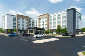 Holiday Inn Express & Suites - Mall of America - MSP Airport by IHG